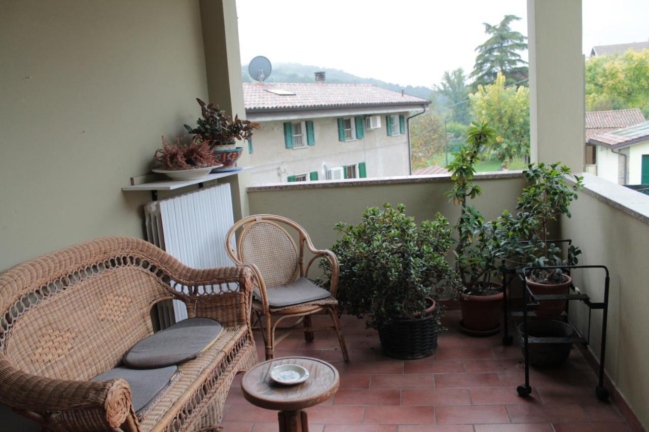 Vezzano sul Crostolo Le Ruote Bed & Breakfast エクステリア 写真